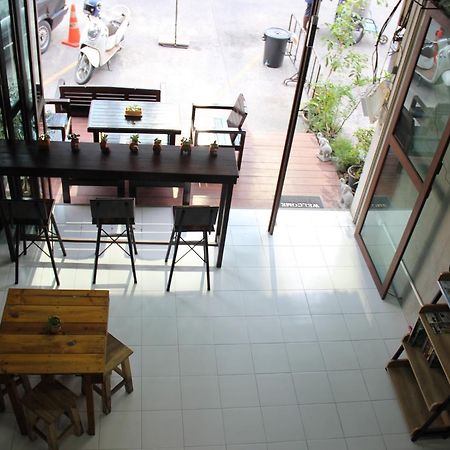 Bedtiny Hostel (Adults Only) Chiang Mai Exterior foto